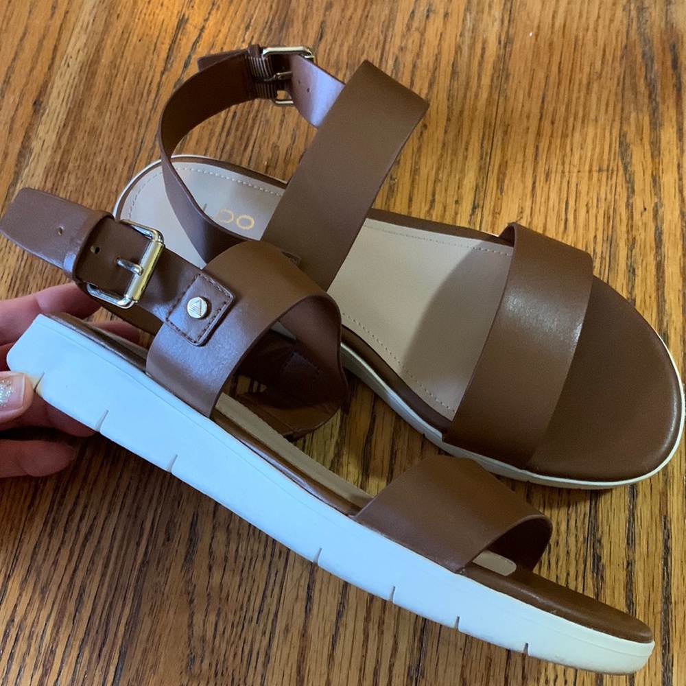 Aldo sandals size 8